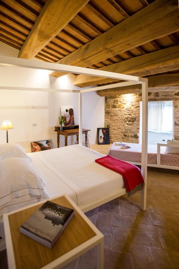 Castello Di Ramazzano - Tenute Aliani Perugia Exteriör bild