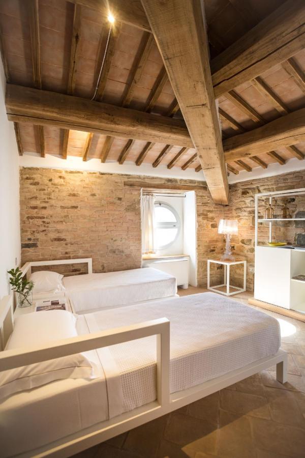 Castello Di Ramazzano - Tenute Aliani Perugia Exteriör bild