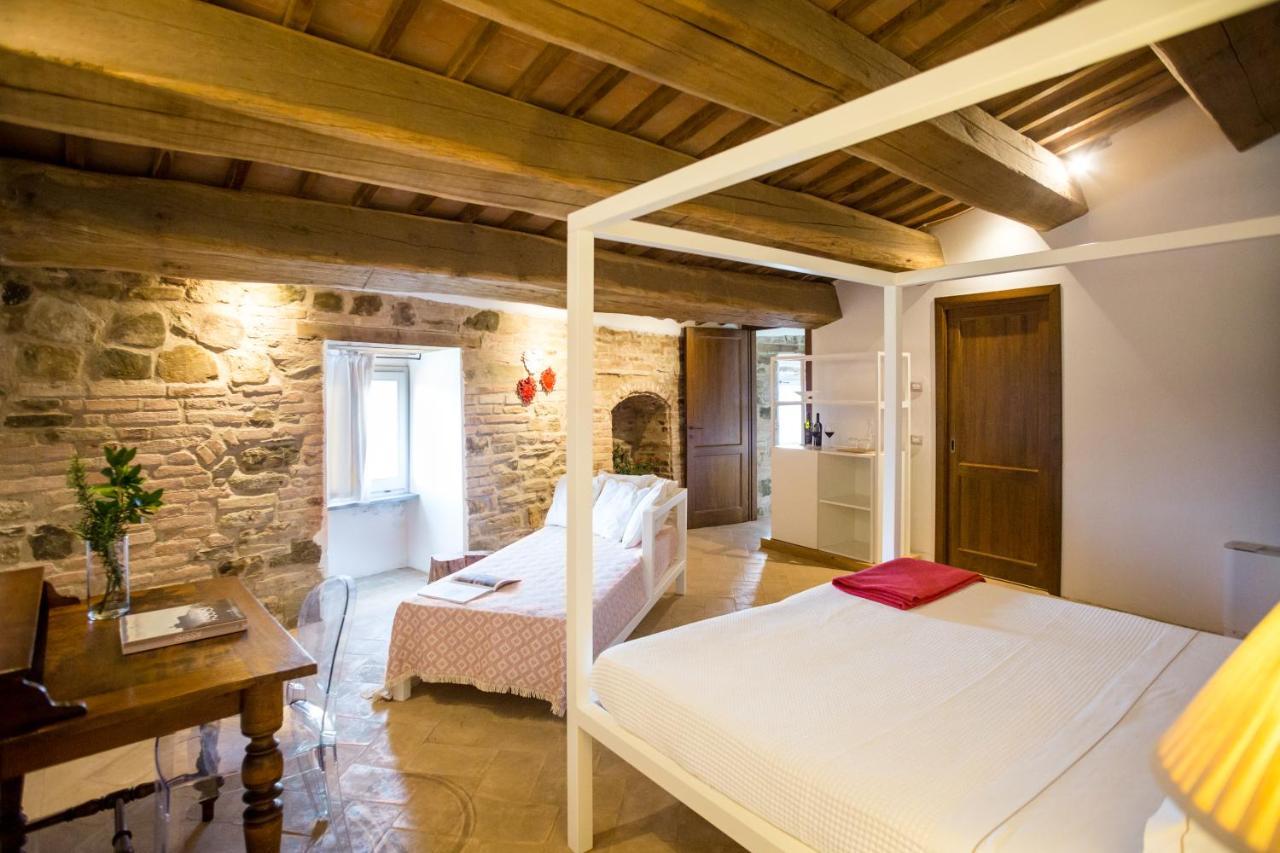 Castello Di Ramazzano - Tenute Aliani Perugia Exteriör bild