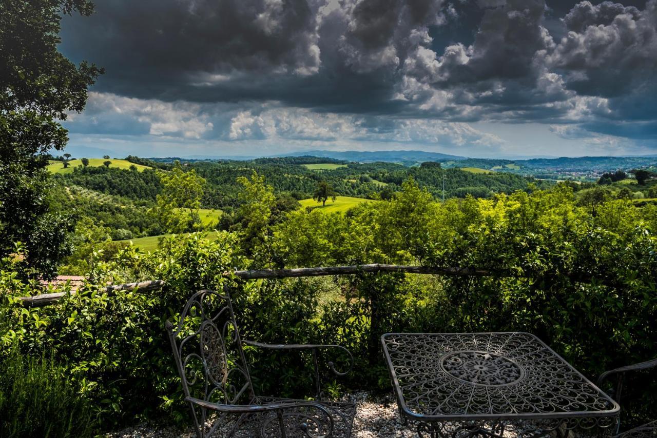 Castello Di Ramazzano - Tenute Aliani Perugia Exteriör bild