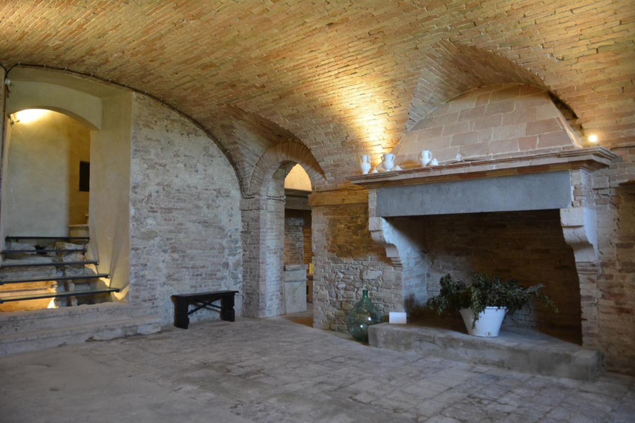 Castello Di Ramazzano - Tenute Aliani Perugia Exteriör bild
